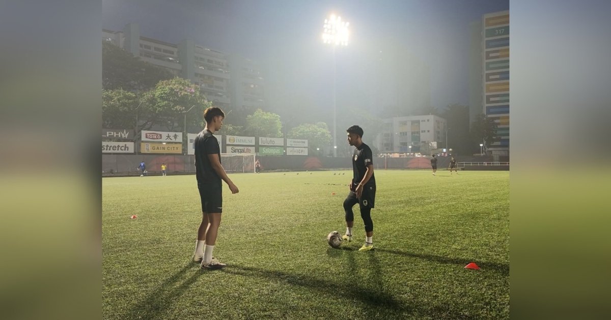 Singapore sports sector adapts as haze disrupts outdoor training