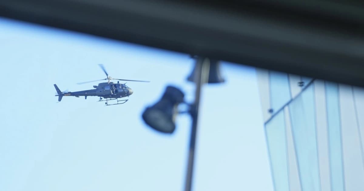 Kapal perang Rusia lepaskan roket sinyal ke arah helikopter tentera Denmark