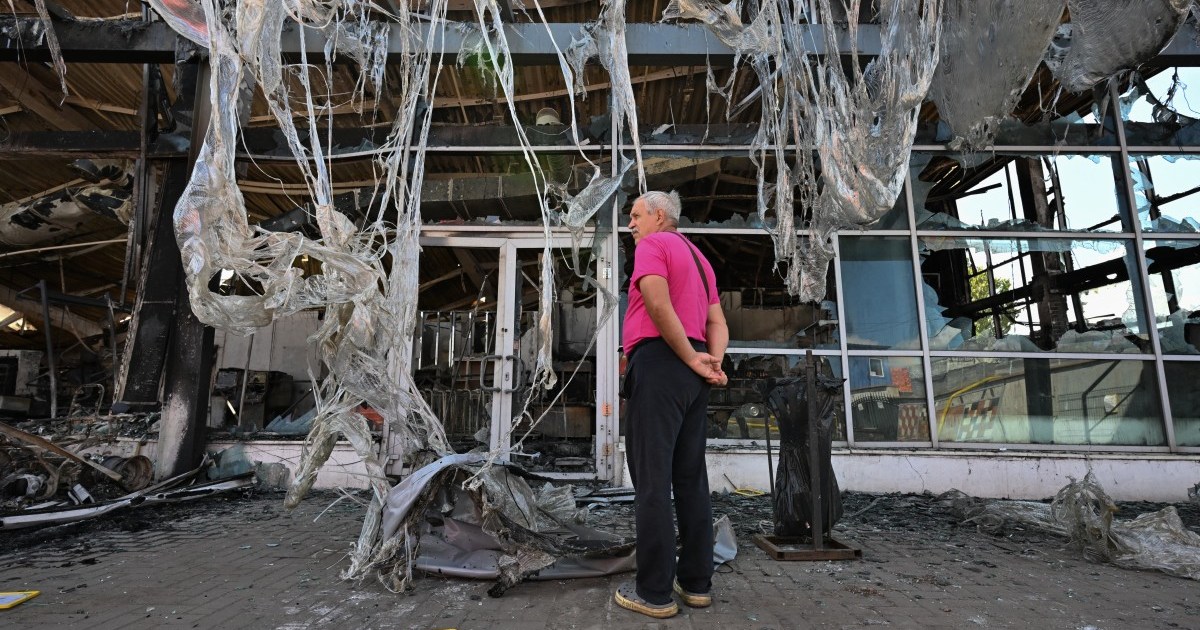 Ukrainian drone strikes force Russian airspace closures, disrupting global aviation