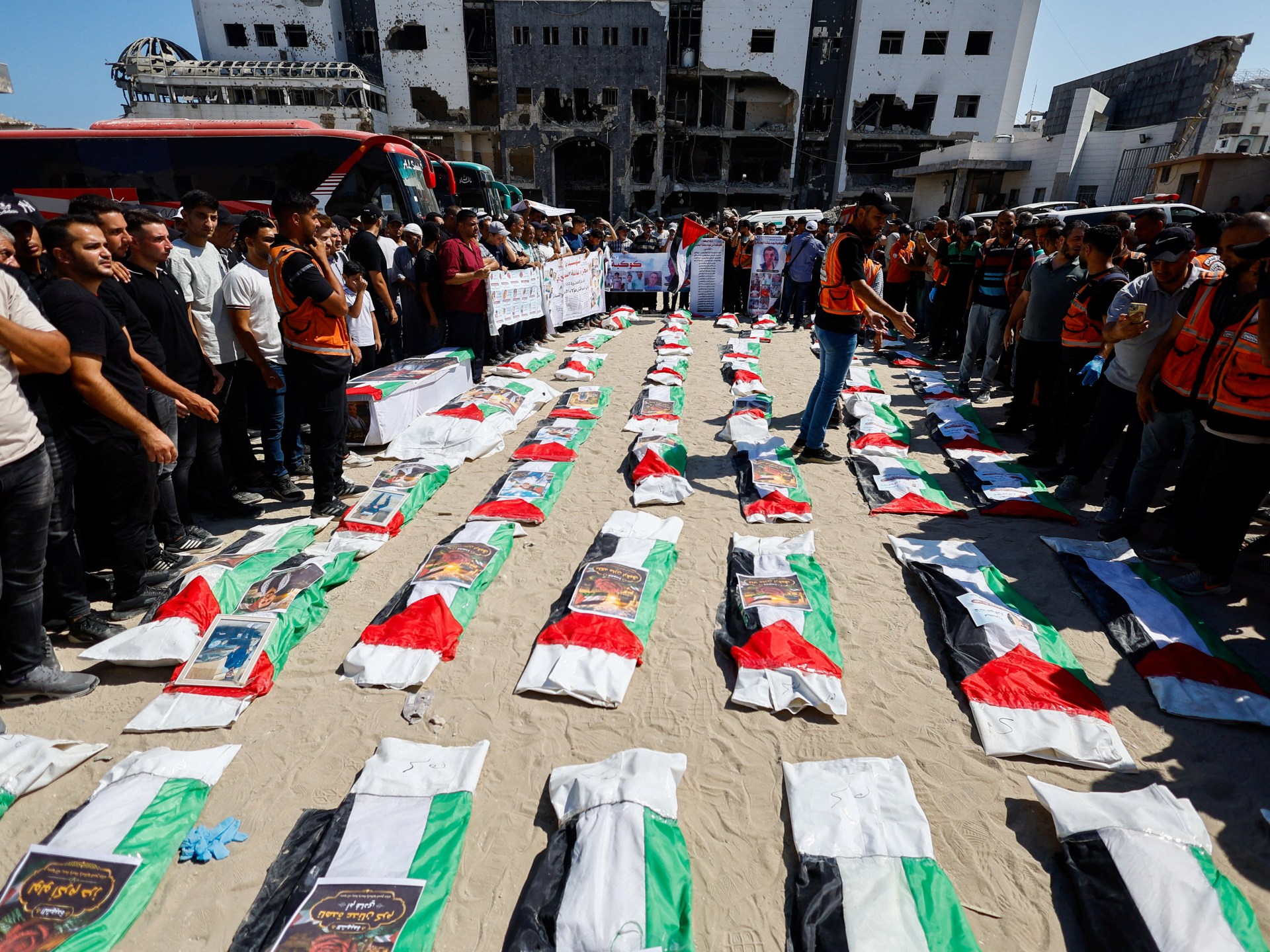 Gaza holds mass funeral for 50 Palestinians killed in ongoing conflict