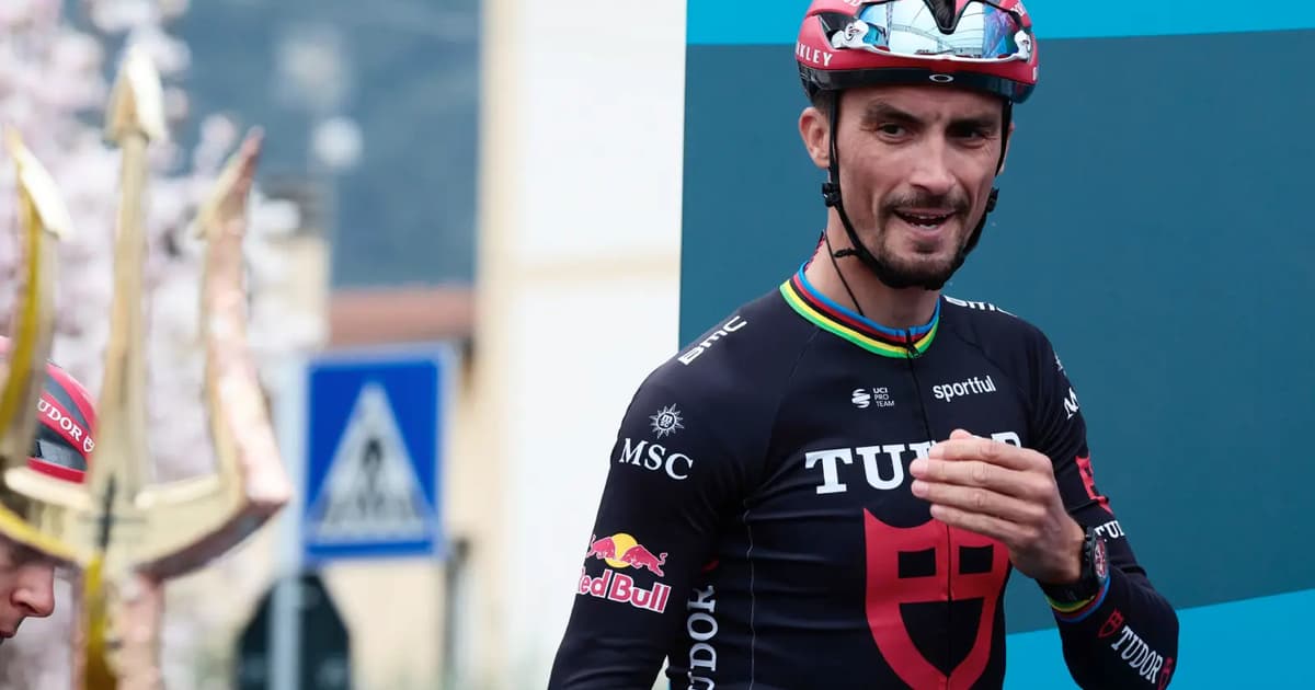 Juara Dunia Alaphilippe Bersyukur Tamatkan Karier Berbasikal