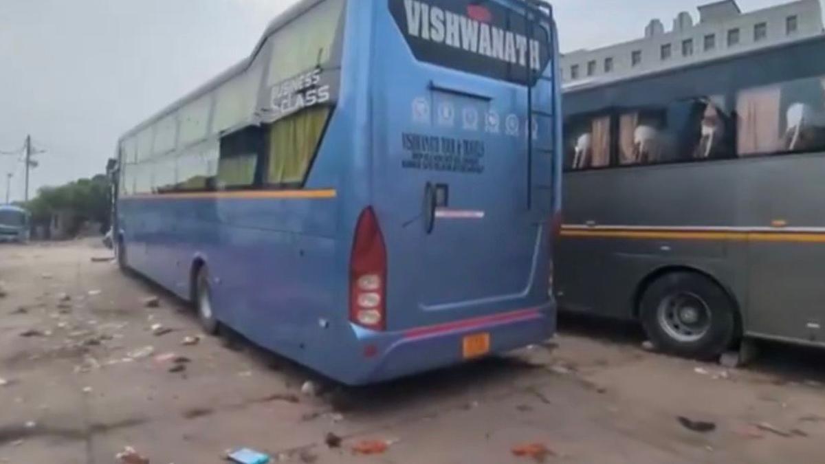 Girl sexually assaulted on Noida-Delhi bus; driver, conductor held