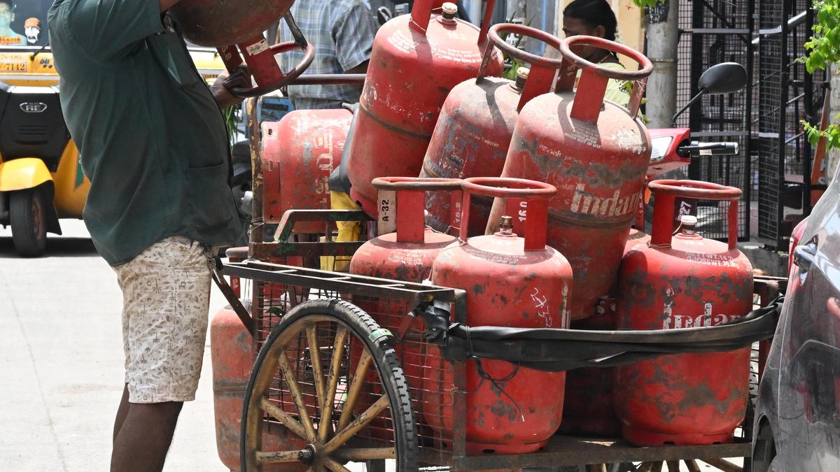 LPG subsidy halted for consumers who skip digital identity verification