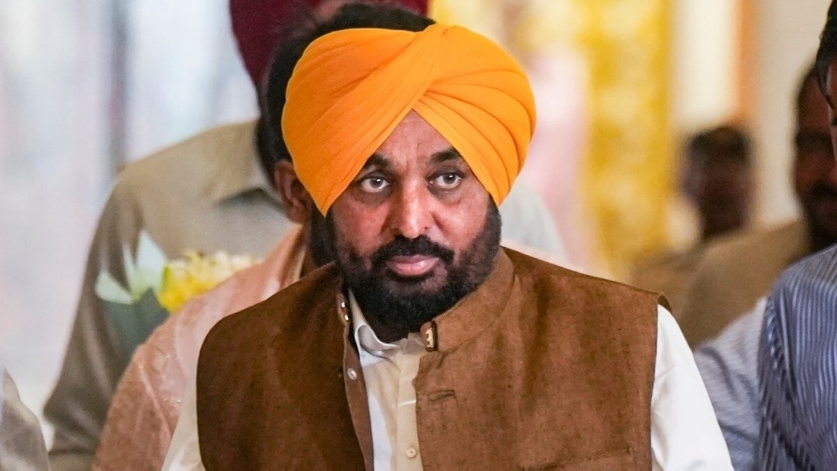 मुख्यमंत्री के सहायक के खिलाफ CBI जांच का आदेश, ED ने उठाए भ्रष्टाचार के आरोप