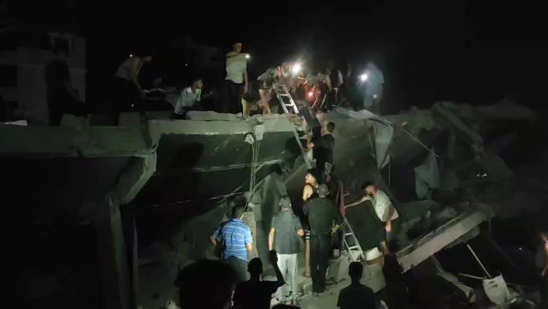 Building collapse in Gaza City kills at least 10, dozens unaccounted for