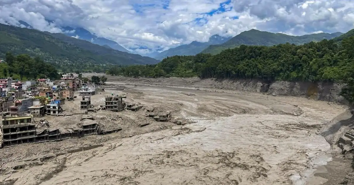 Nearly 2,500 missing as Nepal and China intensify flood rescue operations