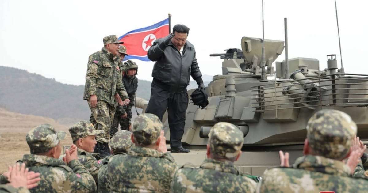 Kim Jong Un mengucapkan terima kasih kepada tentera di operasi luar negeri