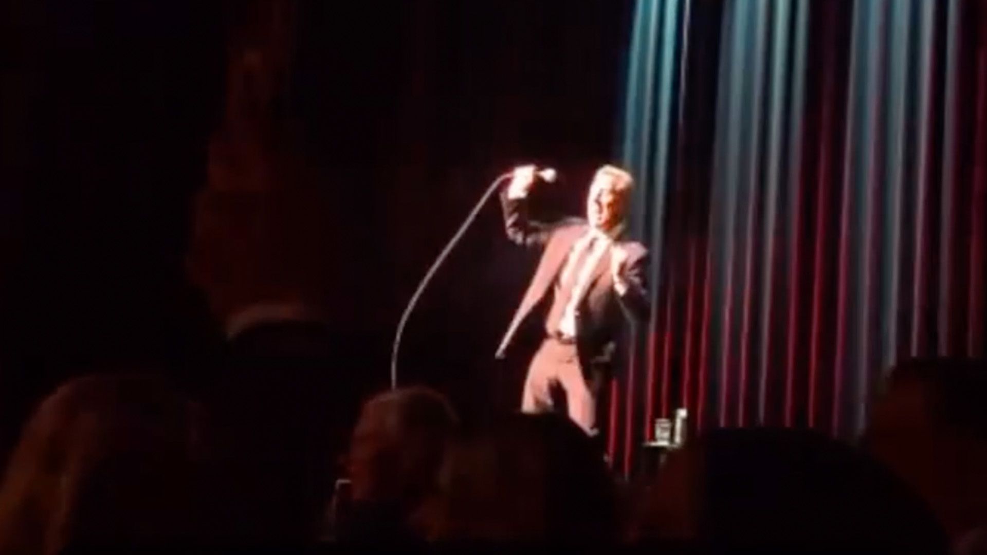 Seinfeld performs through pro-Palestine protest disruption at venue