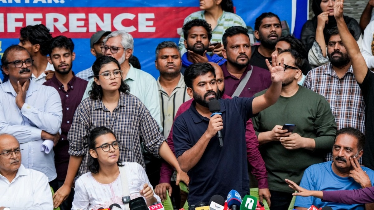 Delhi Police arrest Cockroach Party founder Dipake ahead of flag hoisting event
