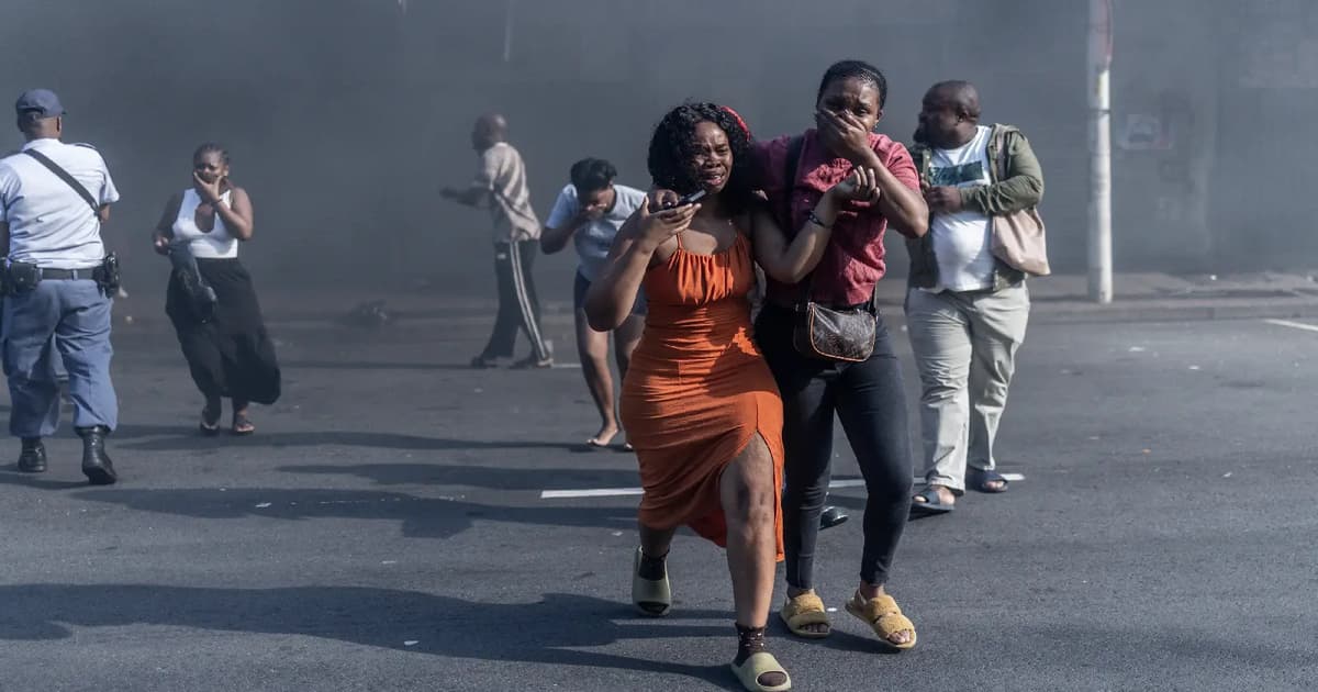 South Africa withdraws asylum processing order after violent clashes