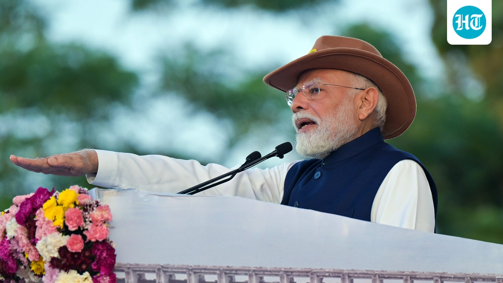विरोधी पक्ष देश को बांटने का प्रयास कर रहा है: मोदी