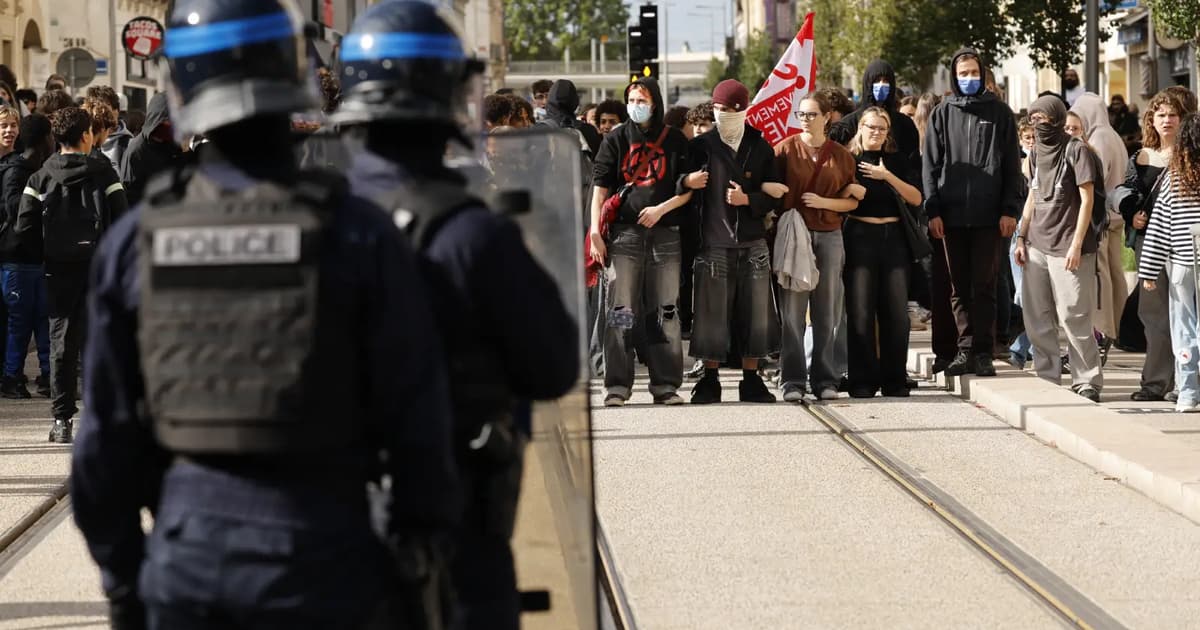 France closes hundreds of schools amid student protest unrest