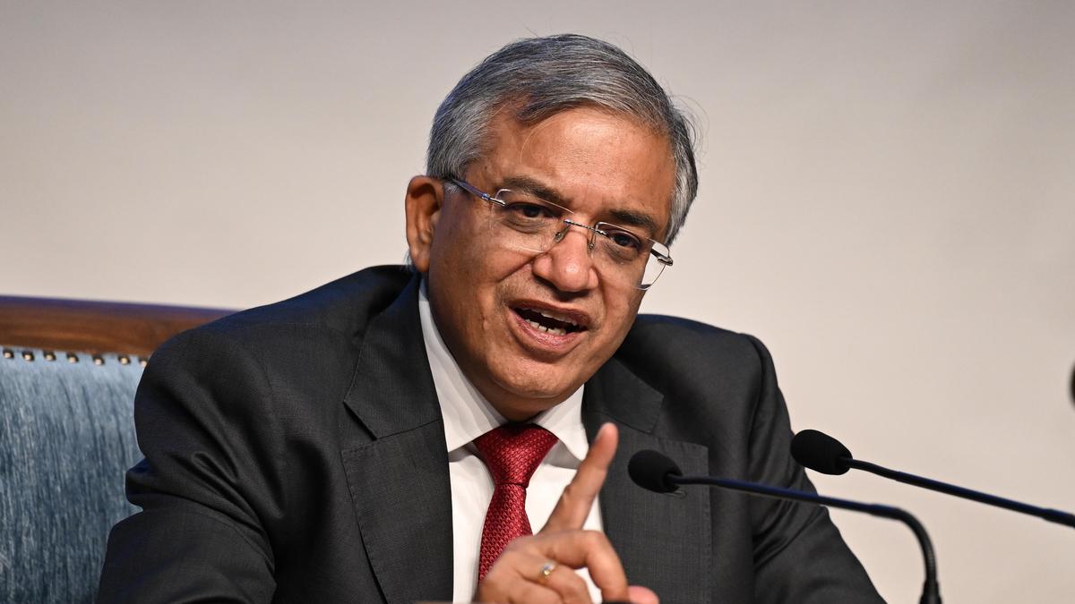 Opposition demands CEC's removal over Election Commission dissent