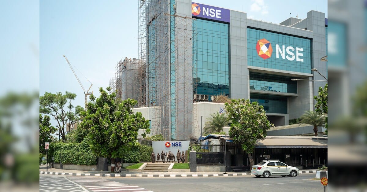 NSE का IPO आकार सिमटा, प्रमुख शेयरधारकों ने ऑफर घटाया