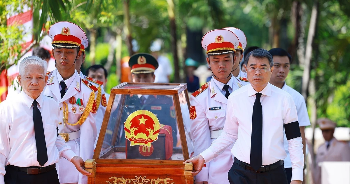 Ho Chi Minh City honors 731 fallen soldiers in memorial ceremony