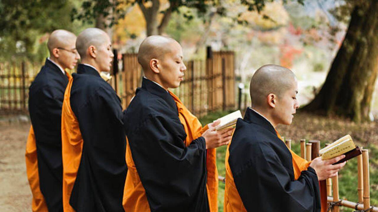 Japanese temples turn to AI as religious decline threatens closures