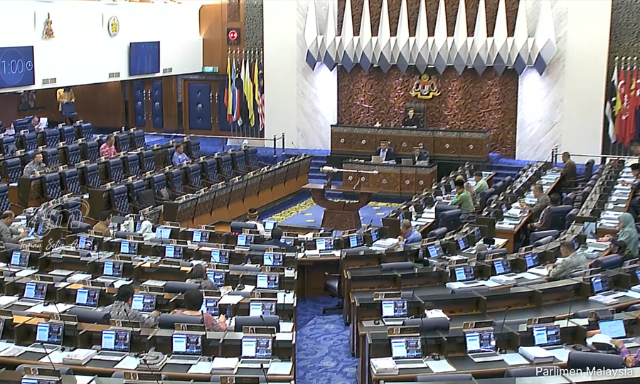 Ahli Parlimen DAP dan PAS Bawa Isu Kaum dalam Persidangan Bajet