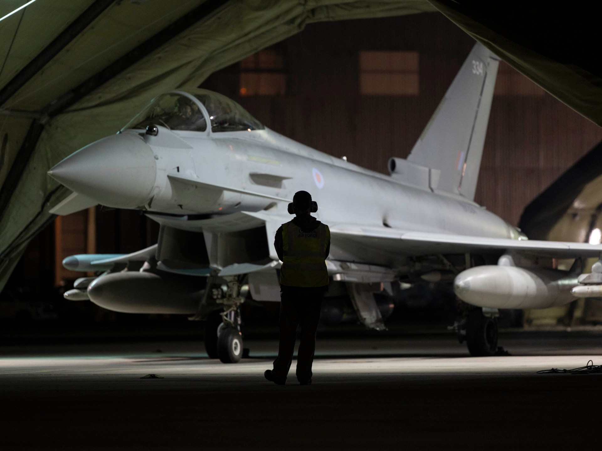Britain reinforces Saudi Arabia ties with fighter jet deployment