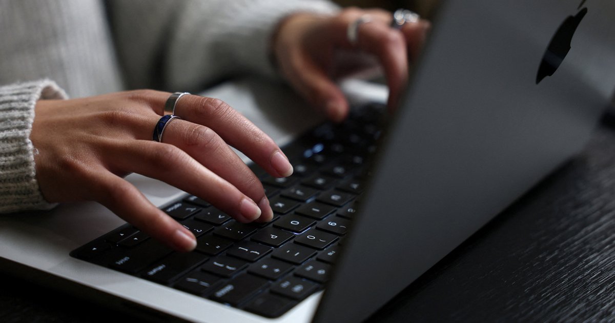 Singapore urges firms to urgently patch critical PHP security flaws