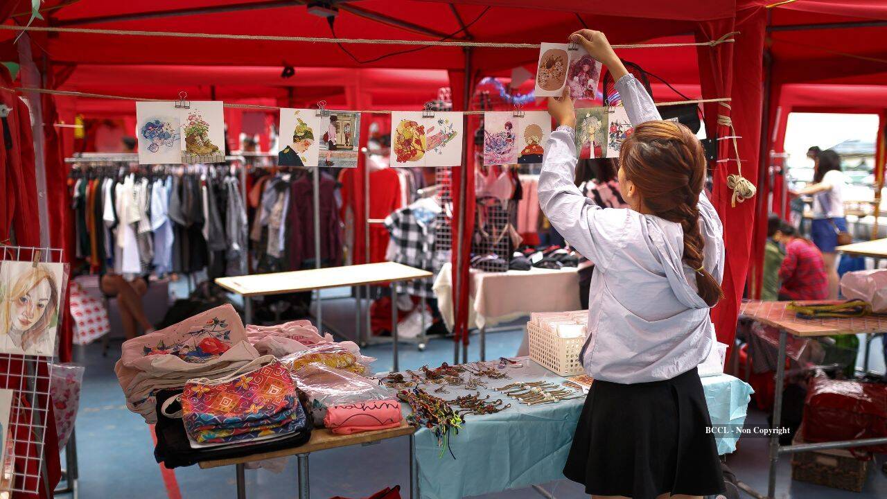 US youth entrepreneurship fair expands to 100 student-run business booths