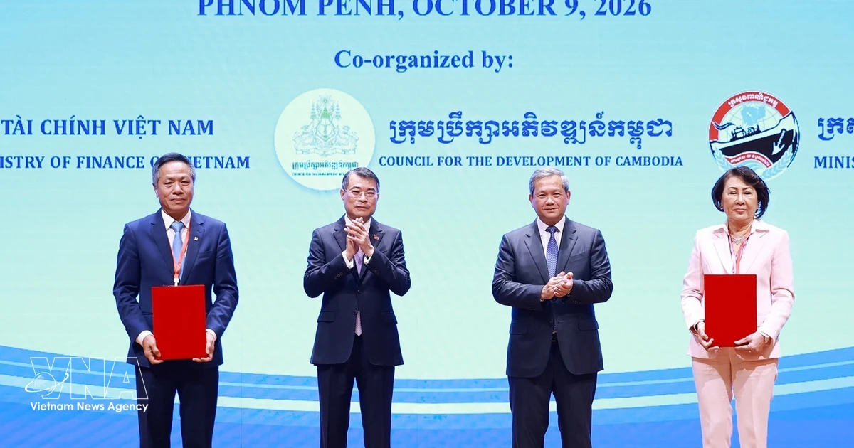 Việt Nam-Campuchia đẩy mạnh hợp tác kinh tế-thương mại