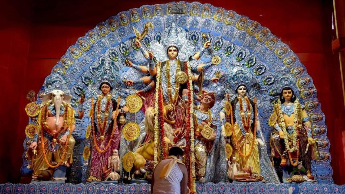 Delhi police clarify response to CR Park Durga Puja pandal evacuation videos