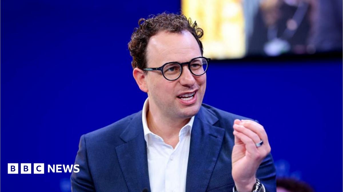 Anthropic Chief Urges Measured Pace for Artificial Intelligence Development