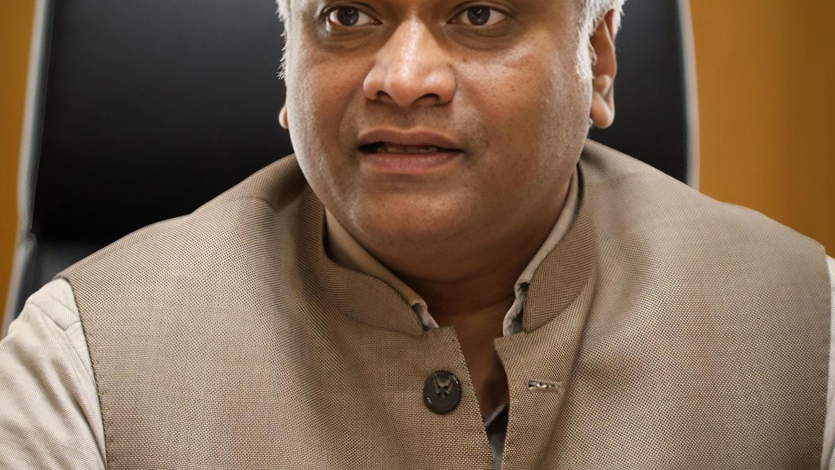 Karnataka leaders clash over alleged KPSC recruitment irregularities
