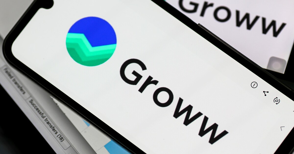 Groww shares decline 4% following large block trades on NSE