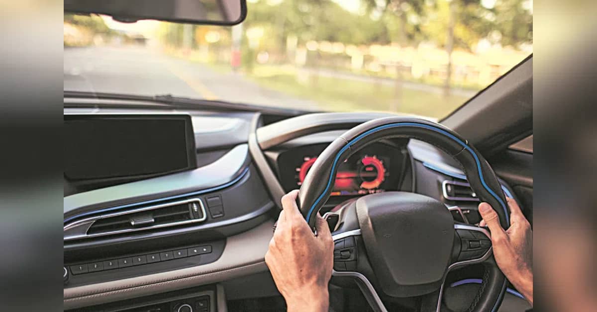 Passenger vehicle wholesales surge to record 4.5 lakh units in August