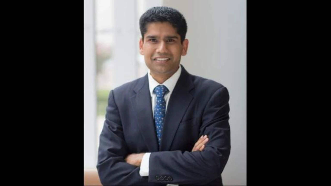 Indian-origin doctor denies assault charges after Miami airport arrest