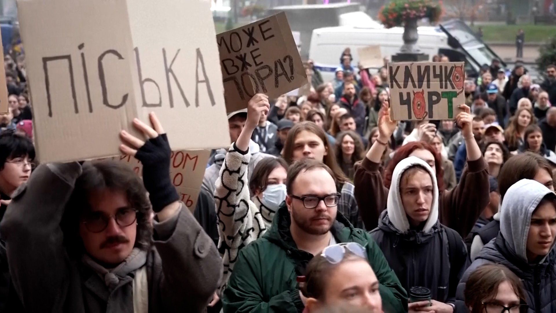 Kyiv protesters demand resignation of Mayor Vitali Klitschko