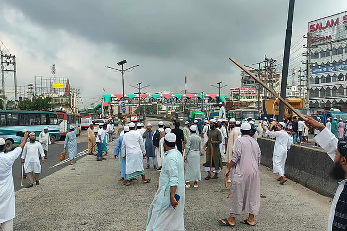 ইসলামী যুব আন্দোলনের নেতা নিহত হওয়ায় নারায়ণগঞ্জে রাজপথ অবরোধ