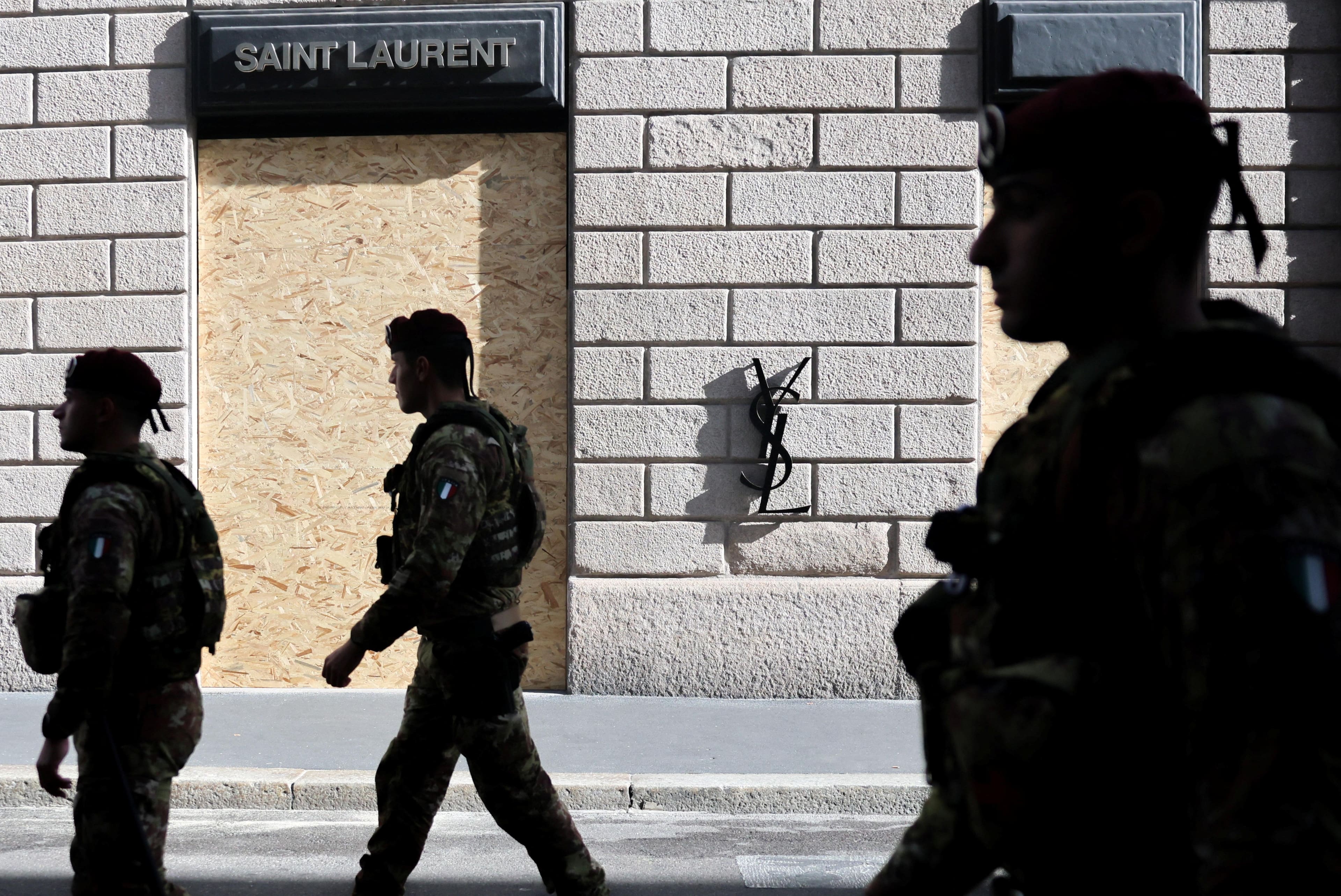 Italy deploys 500 more soldiers to Milan ahead of weekend protests