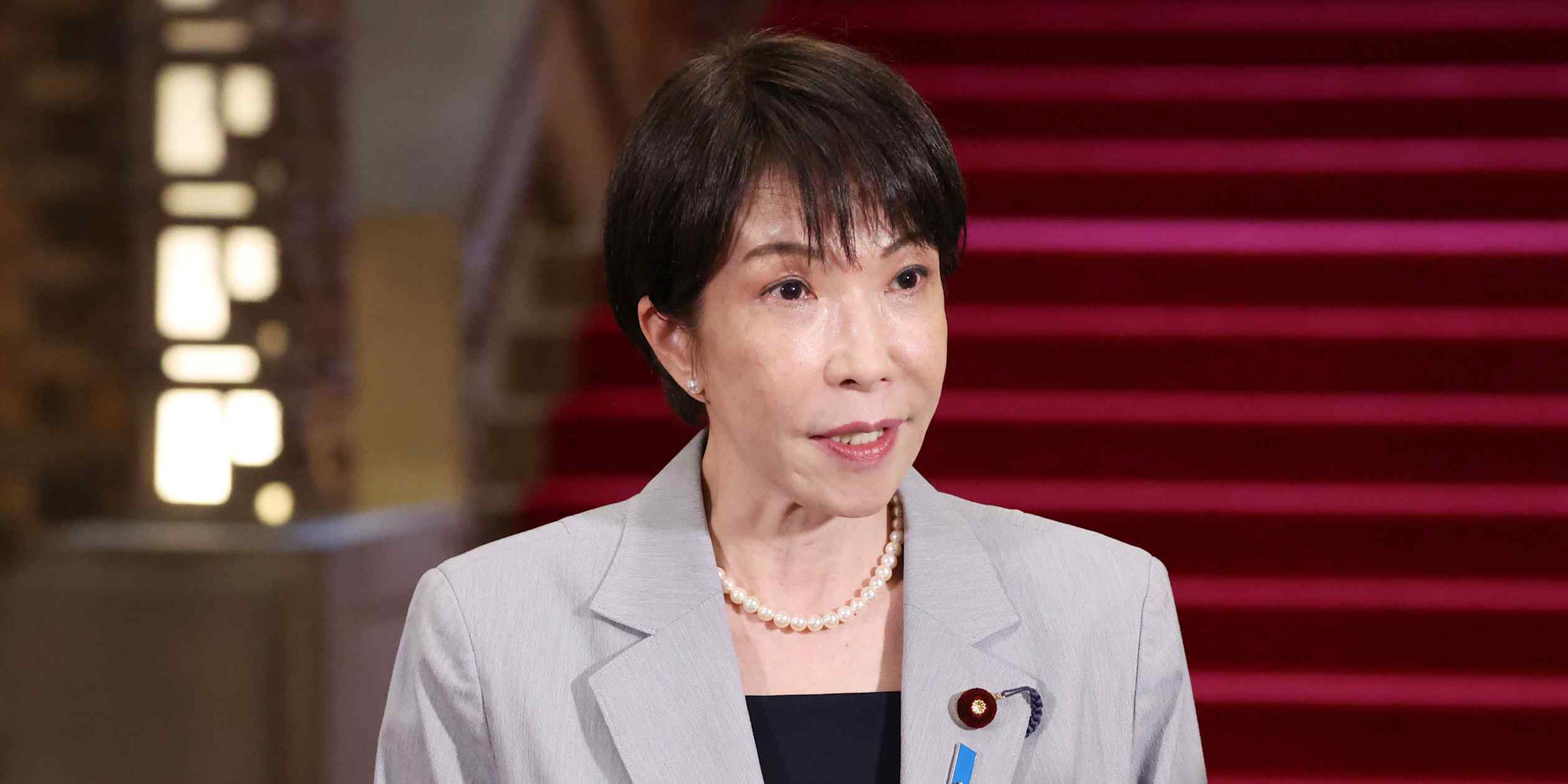 Japan's Prime Minister squeezes dental appointment into packed schedule