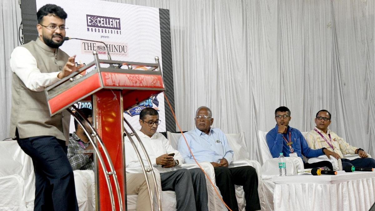 Youth must embrace entrepreneurial spirit: Officer at Science Fest
