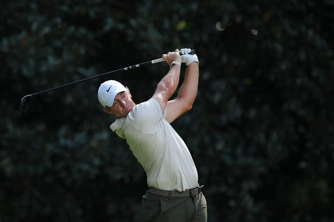 Niemann takes Irish Open lead as McIlroy battles coastal winds