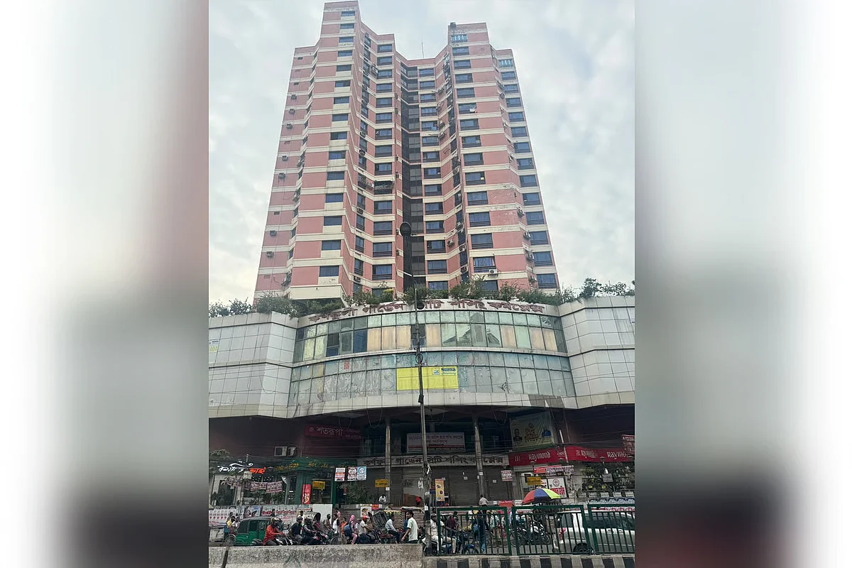 Dhaka's Karnaphuli Garden City Shuts Down Operations