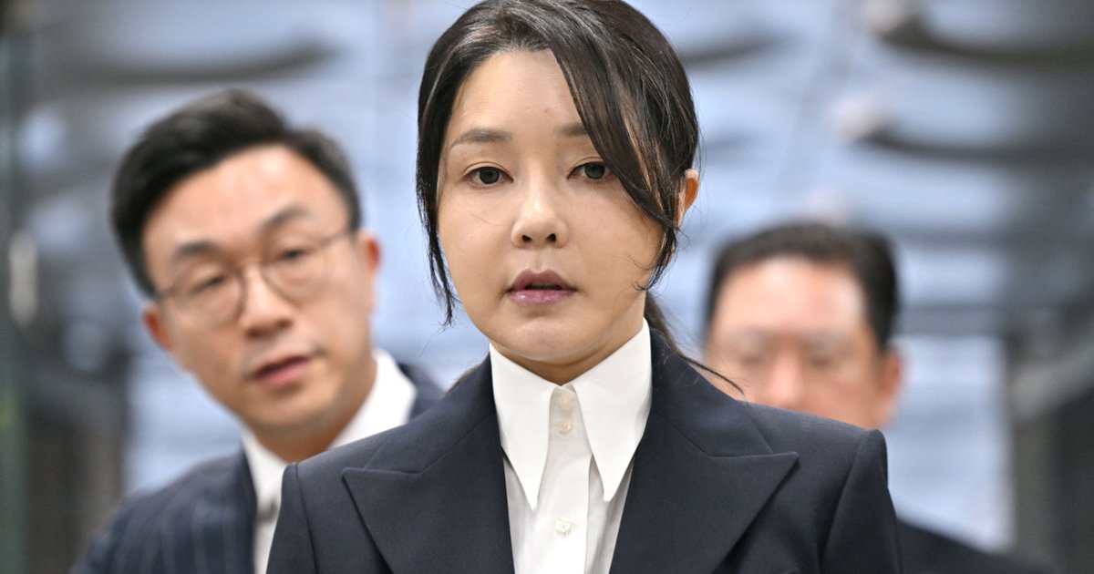 South Korea's top court greenlights detention of former First Lady Kim