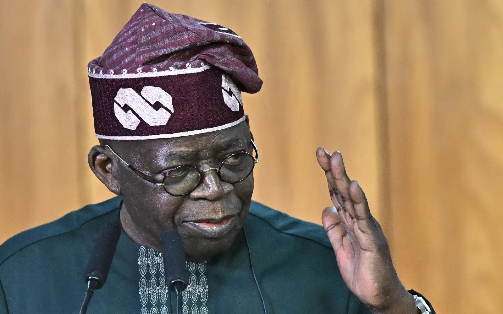 Tinubu Lancar Kempen Pemilihan Semula di Tengah Krisis Kos Hidup