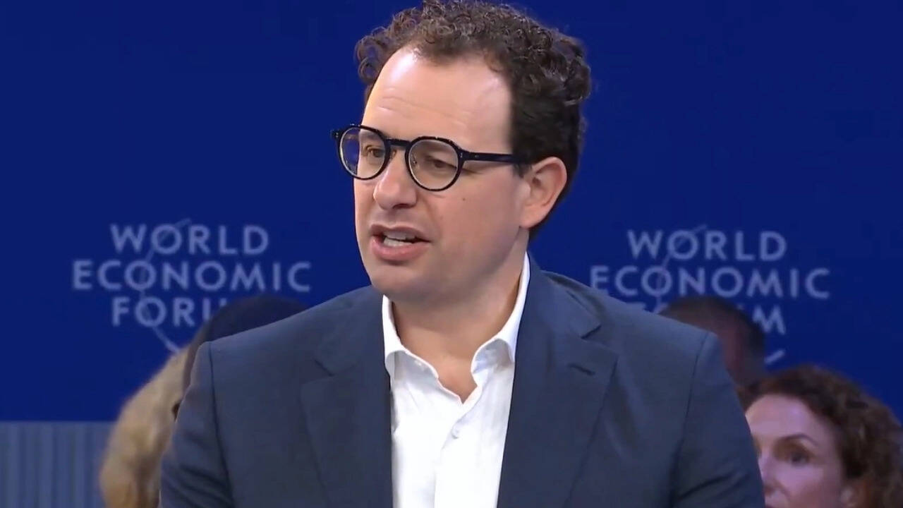 Leading AI Researchers Call for Slowdown in Development Pace