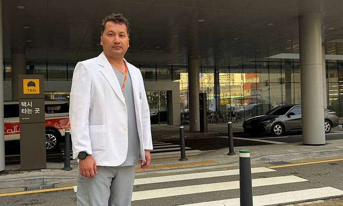 Uzbek physician credited with saving passenger during in-flight medical crisis
