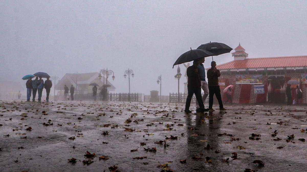 Heavy rain, snow reshape weather across India as monsoon patterns shift