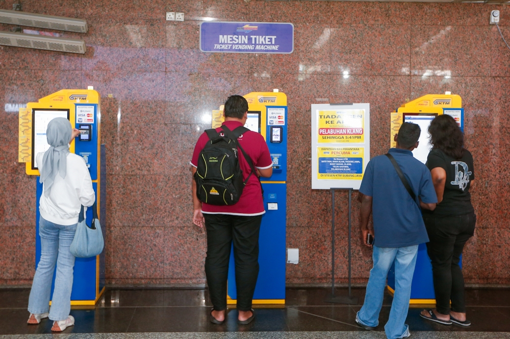 KTMB minta maaf selepas kakitangan tidak hadir, 25 penumpang tersekat