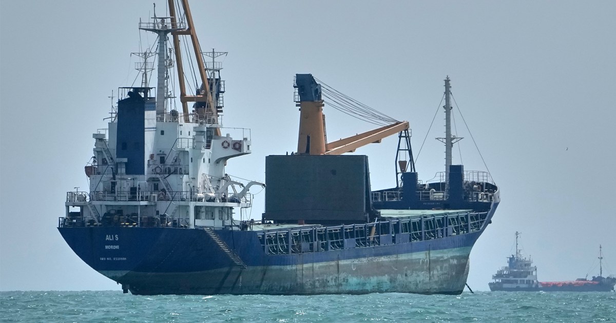 Global shipping faces fuel crunch as crude supplies tighten