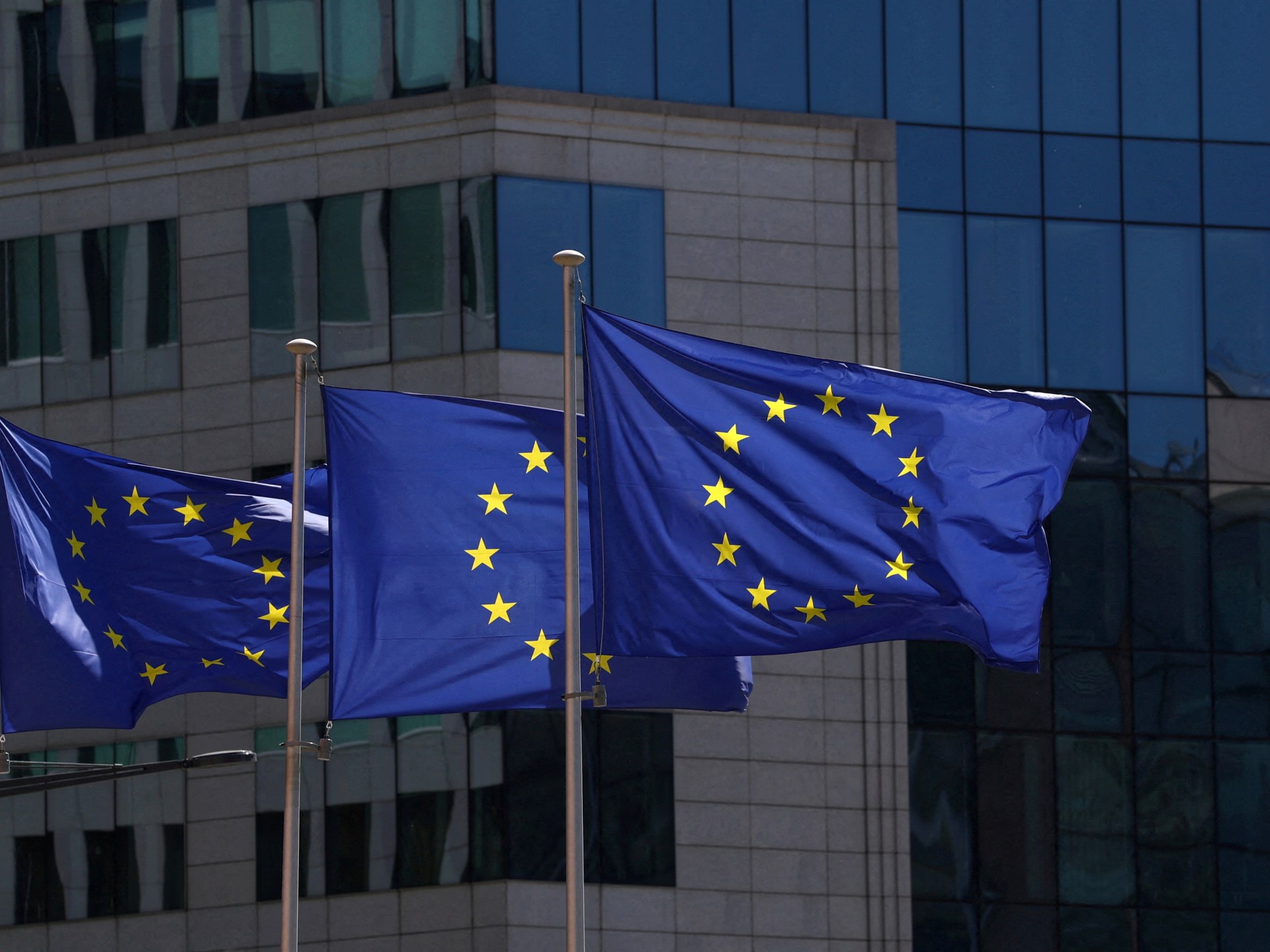 Luxembourg allows Israel bond prospectus to lapse, clouding EU market access