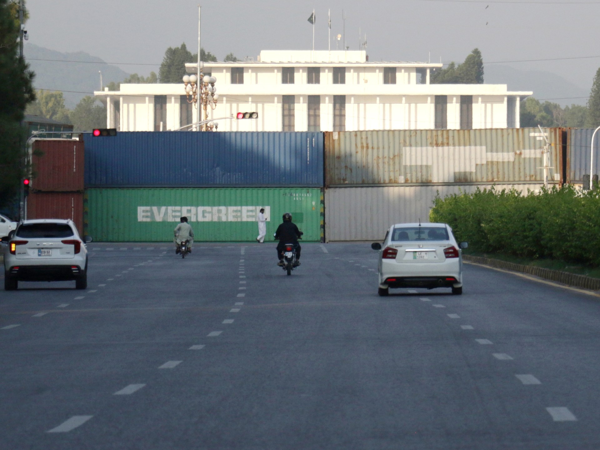 Pakistan tightens security as opposition prepares major protest march