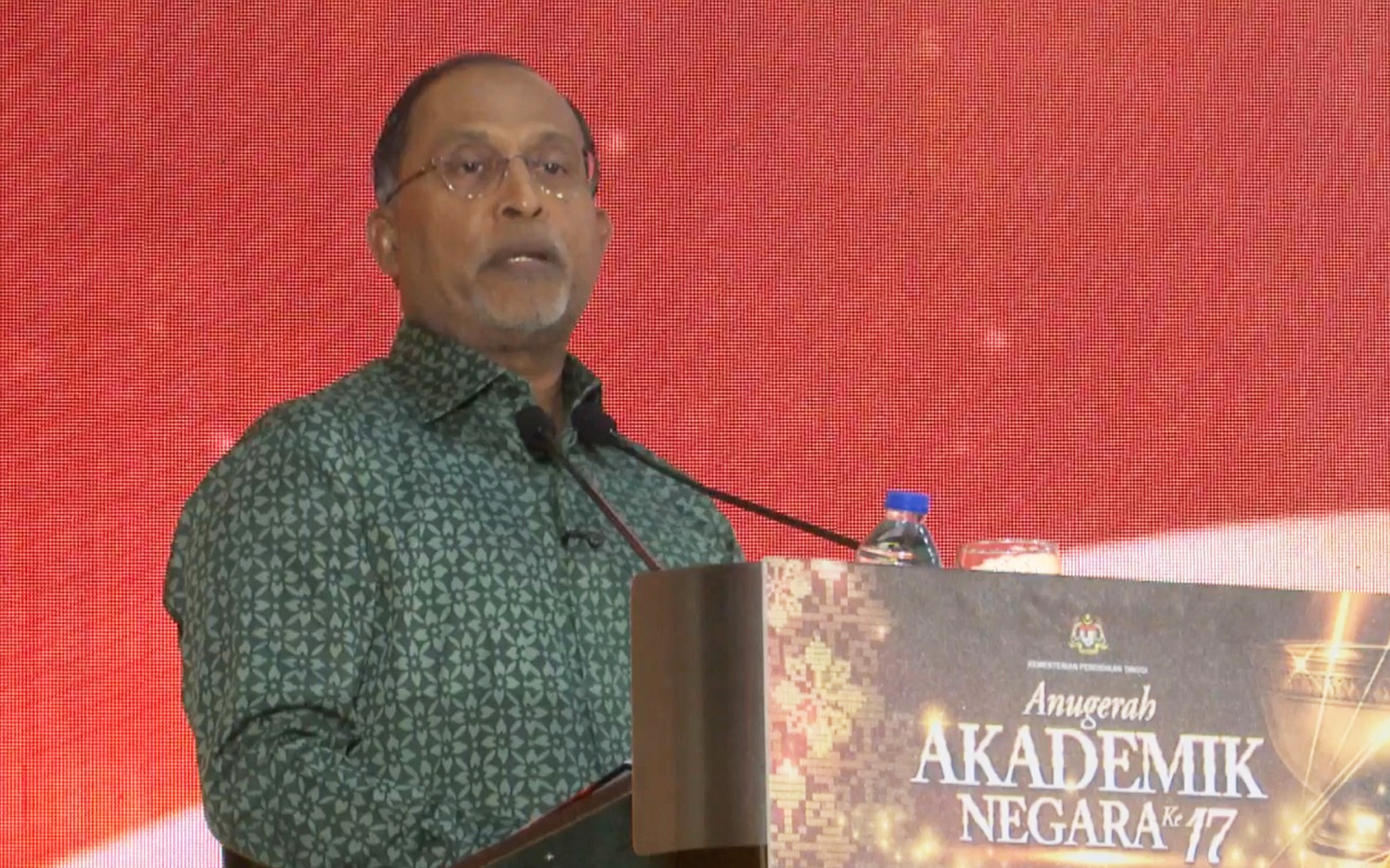 Menteri Pendidikan Tinggi desak pengajar universiti adaptasi dengan era kecerdasan buatan