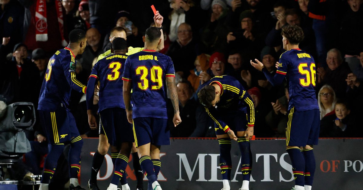 FA upholds red card decision against Arsenal's Dowman
