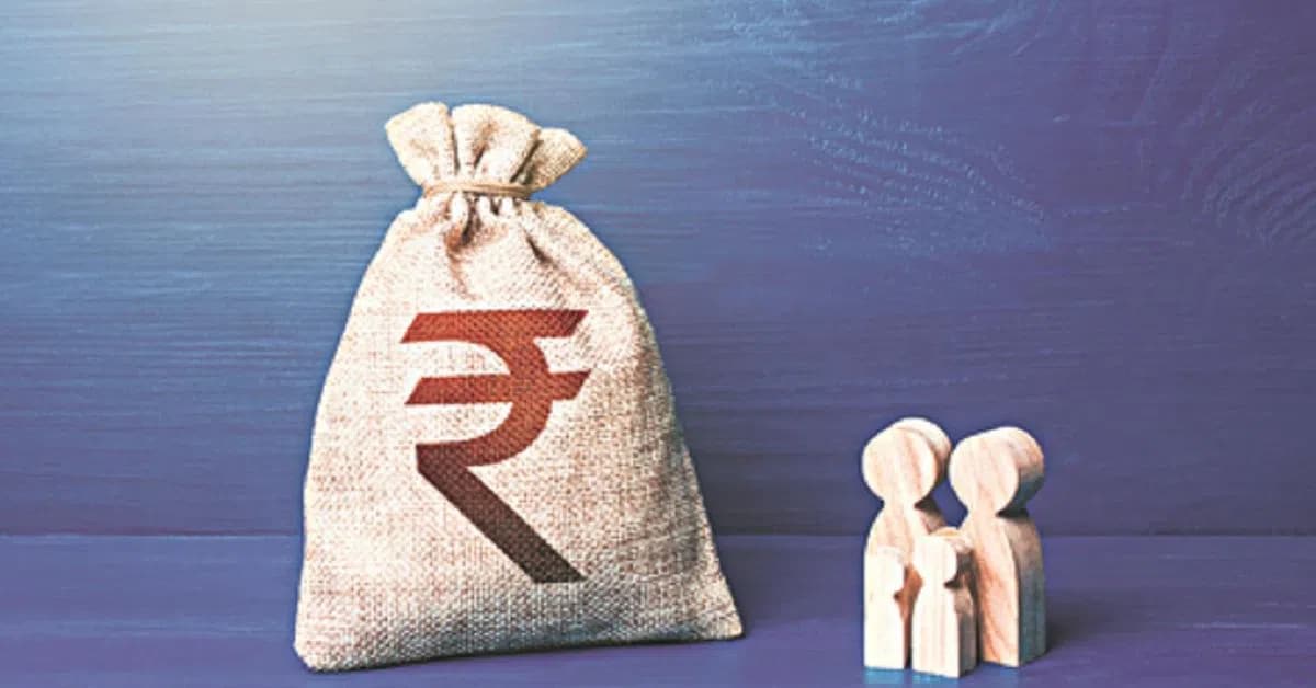 Rupee weakens to 95.55 against dollar on FII outflows